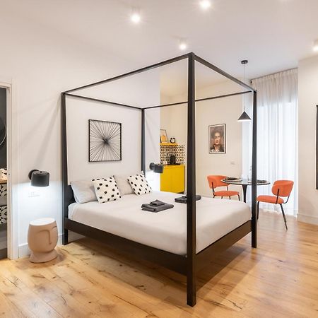 The Idyll Boutique Apartment - Suite In Napoli'S Spanish Quarters Экстерьер фото