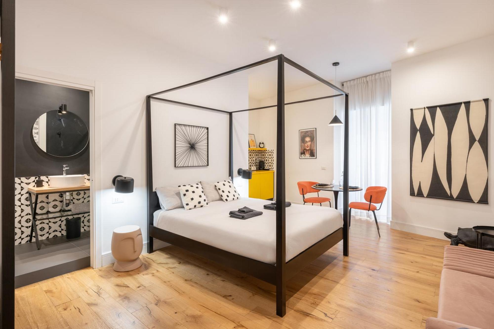 The Idyll Boutique Apartment - Suite In Napoli'S Spanish Quarters Экстерьер фото