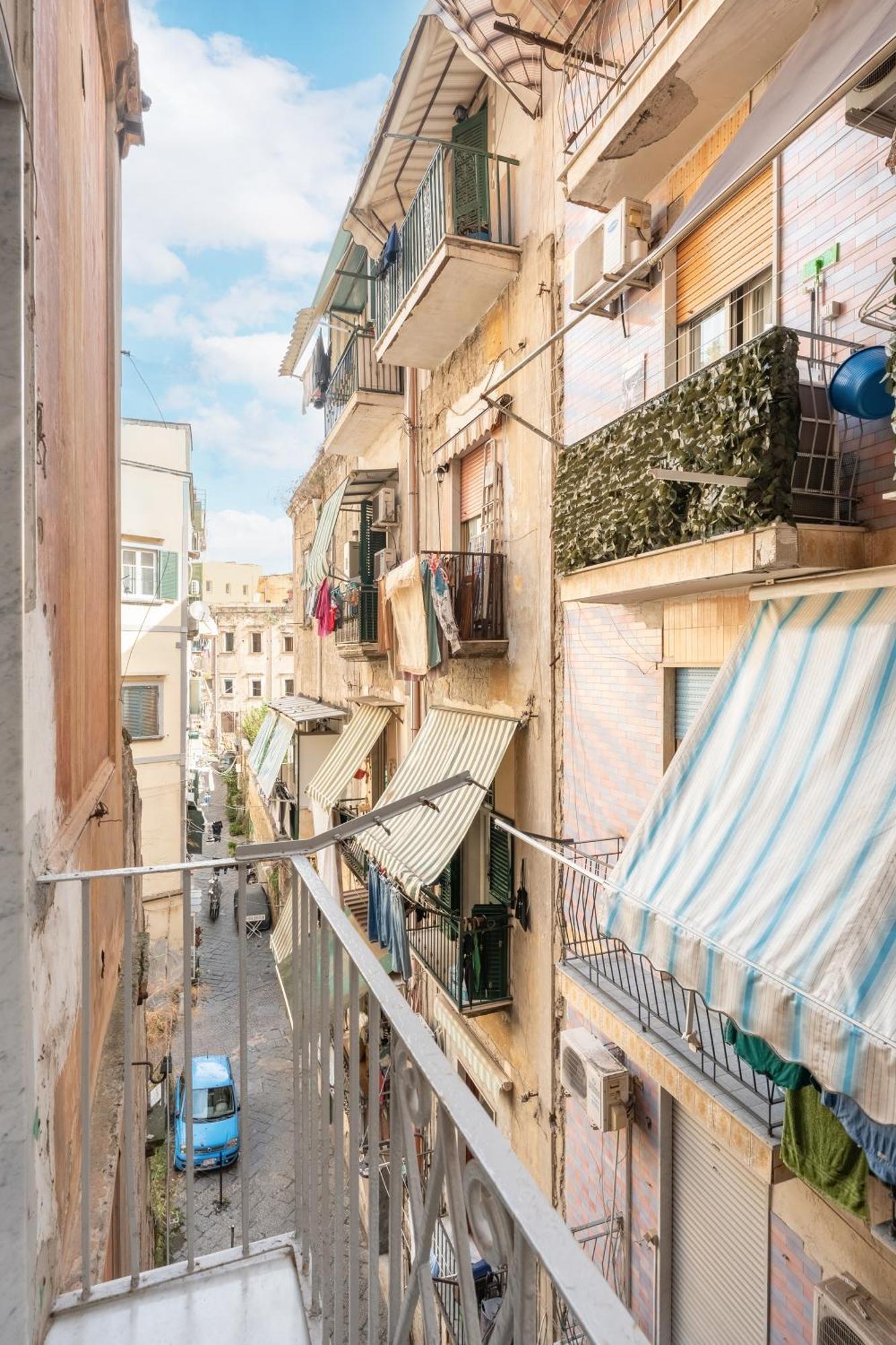 The Idyll Boutique Apartment - Suite In Napoli'S Spanish Quarters Экстерьер фото