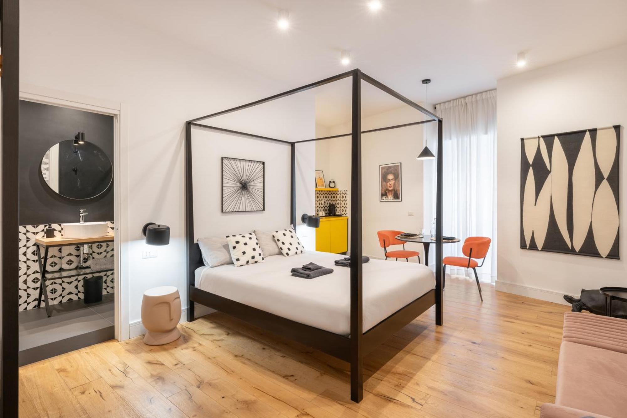 The Idyll Boutique Apartment - Suite In Napoli'S Spanish Quarters Экстерьер фото